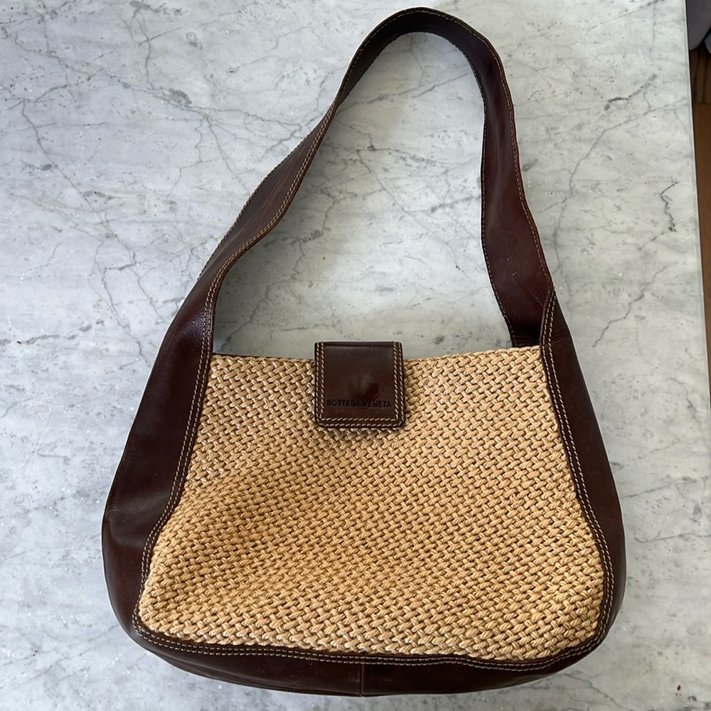RARE Bottega Veneta Leather and Woven Jute Handbag, Authentic. European chic!!